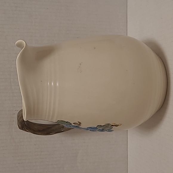 Vintage Metlox Poppytrail Pitcher with Blue Grapes - Picture 8 of 16